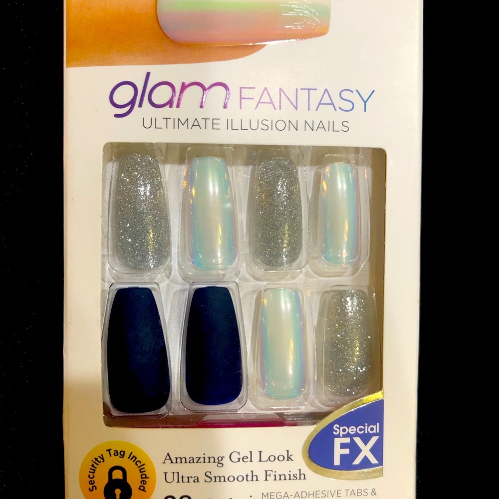 Nails: Kiss Press On Glam Fantasy Ultimate Illusion Nails
